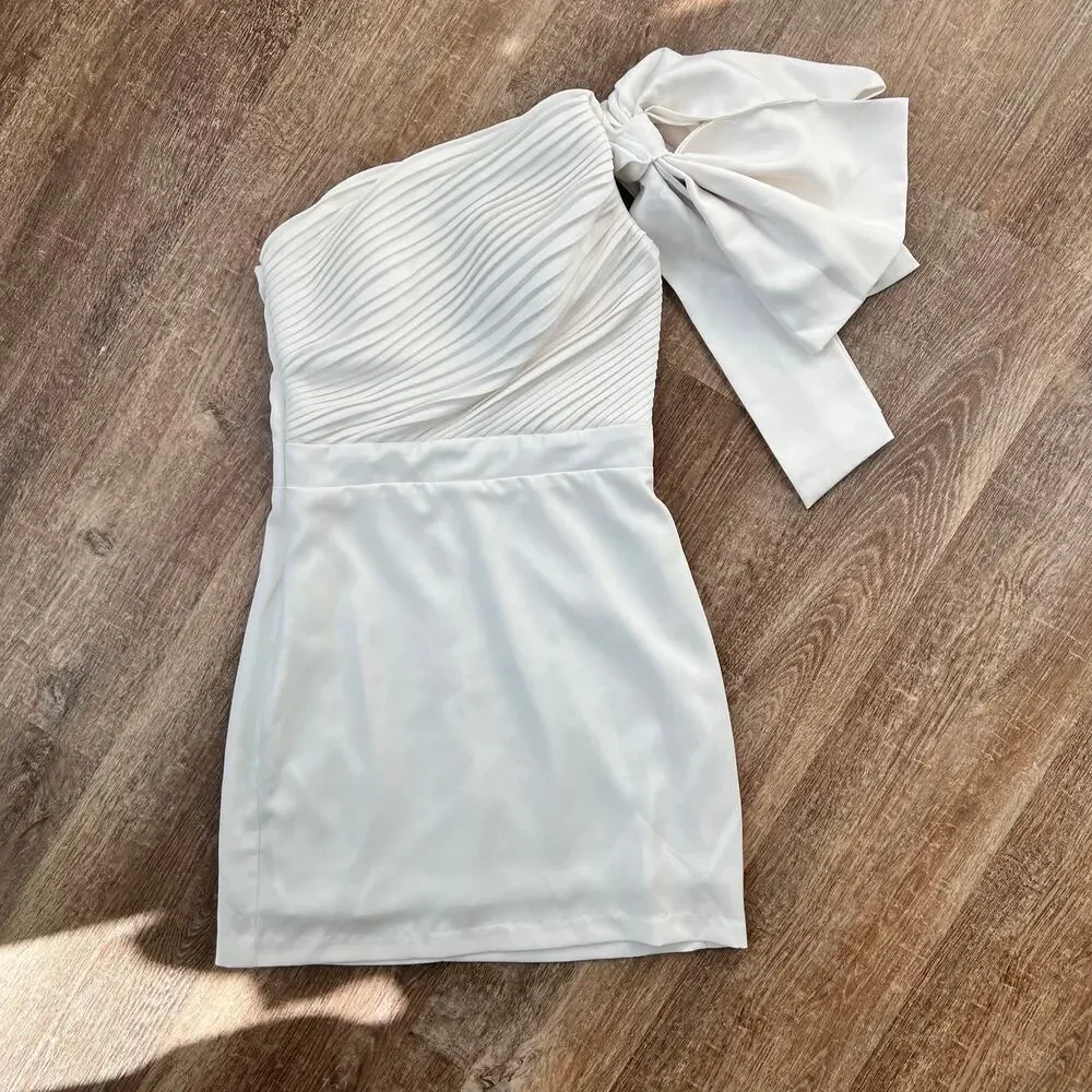 Karlie Bridal Shower White One Shoulder Bodycon Bow Shoulder Dress